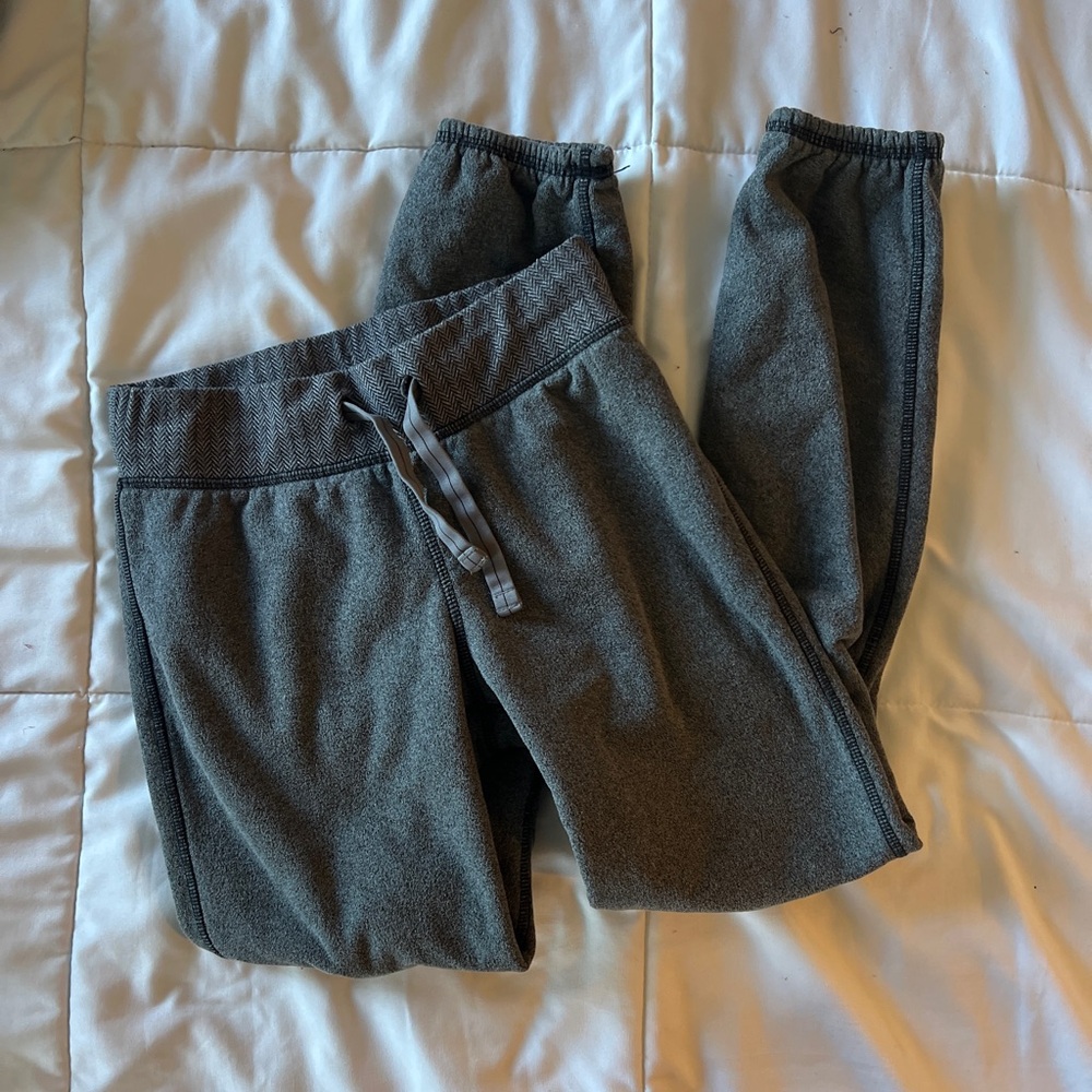 Ivivva Joggers